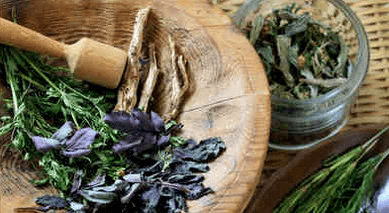 Treatment of psoriasis with folk remedies